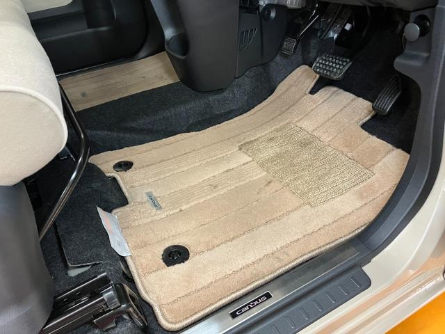 ムーヴキャンバス ＧホワイトアクセントＶＳ　ＳＡＩＩＩ　サポカーＳワイド適合　ドラレコ　パノラマモニター対応　両側オートスライドドア　ステアリングスイッチ　ＵＳＢ接続端子　Ｐスタート　運転席シートヒーター　オートハイビーム　ＥＴＣ　置きラクボックス（23枚目）