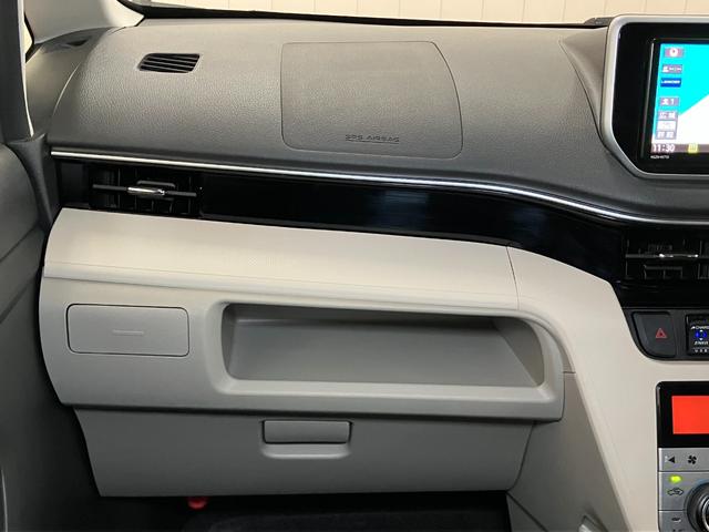 ムーヴ ＸリミテッドＩＩ　ＳＡＩＩＩ　サポカーＳワイド適合　ドラレコ　ステアリングスイッチ　オートエアコン　ＵＳＢ接続端子　Ｐスタート　運転席シートヒーター　アイドリングストップ　誤発進抑制機能　オートハイビーム　キーフリー（12枚目）