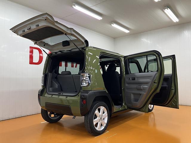 タフト Ｇ　サポカーＳワイド適合　スカイフィールトップ　ディスプレイオーディオ　電動パーキングブレーキ　ステアリングスイッチ　シートヒーター　ＵＳＢ接続端子　Ｐスタート　コーナーセンサー　キーフリー（9枚目）