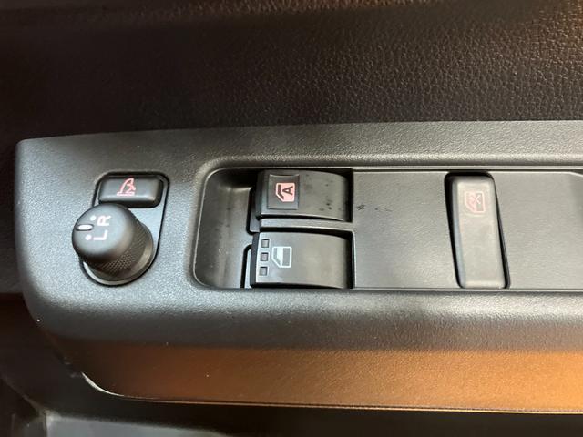 アトレー ＲＳ　サポカーＳワイド適合　Ｂカメラ　オートエアコン　ステアリングスイッチ　全車速追従機能付ＡＣＣ　両側オートスライドドア　Ｐスタート　コーナーセンサー　アクセサリーソケット　電動格納ミラー　キーフリー（21枚目）