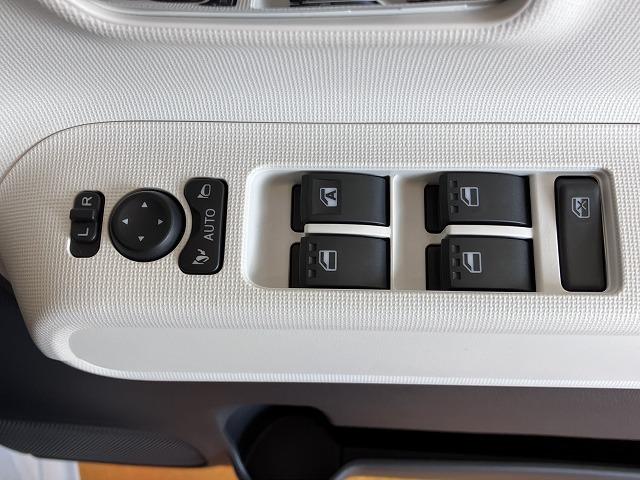ムーヴキャンバス ストライプスＧ　サポカーＳワイド適合　ＵＳＢ接続端子　電動パーキングブレーキ　パノラマモニター対応　シートヒーター　両側オートスライドドア　Ｐスタート　ステアリングスイッチ　コーナーセンサー　キーフリー（19枚目）
