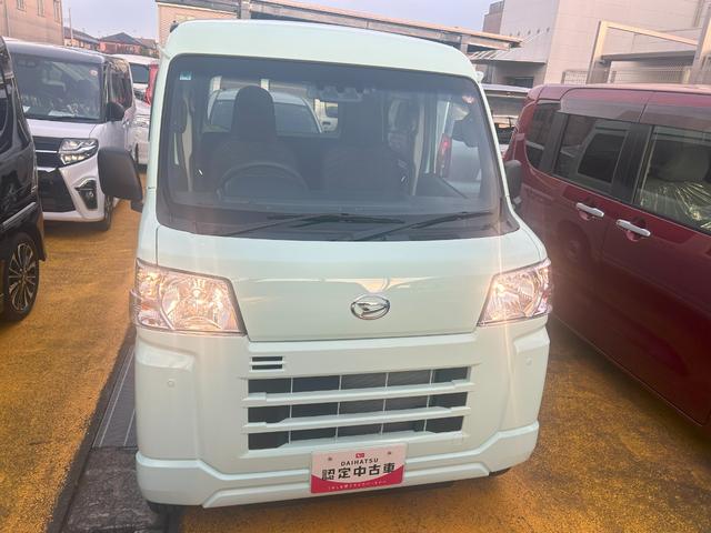 ハイゼットカーゴ DX サポカーSワイド適合 ラジオ エアコン アクセサリーソケット コーナーセンサー アイドリングストップ 光軸調整ダイヤル 横滑り防止機能 誤発進抑制機能 パワーウインドウ キーレス(4枚目)