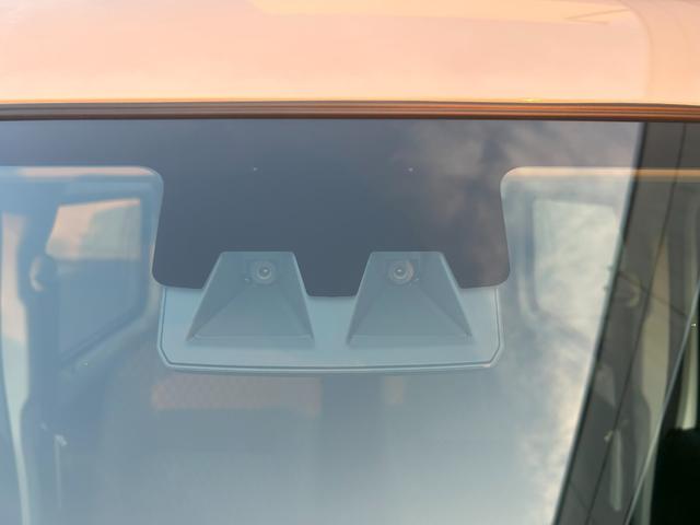 ハイゼットカーゴ ＤＸ　サポカーＳワイド適合　ラジオ　エアコン　アクセサリーソケット　コーナーセンサー　アイドリングストップ　光軸調整ダイヤル　横滑り防止機能　誤発進抑制機能　パワーウインドウ　キーレス（22枚目）