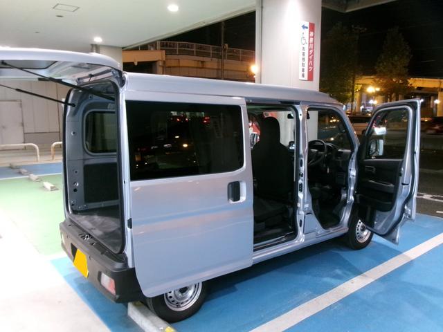 ハイゼットカーゴ DX サポカーSワイド適合 ラジオ エアコン アクセサリーソケット コーナーセンサー アイドリングストップ 光軸調整ダイヤル 横滑り防止機能 誤発進抑制機能 パワーウインドウ キーレス(9枚目)