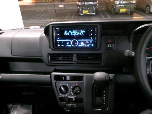 ハイゼットカーゴ DX サポカーSワイド適合 ラジオ エアコン アクセサリーソケット コーナーセンサー アイドリングストップ 光軸調整ダイヤル 横滑り防止機能 誤発進抑制機能 パワーウインドウ キーレス(13枚目)