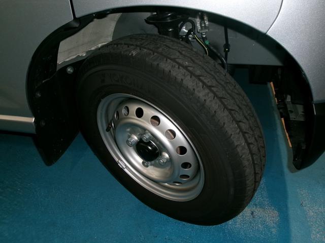 ハイゼットカーゴ DX サポカーSワイド適合 ラジオ エアコン アクセサリーソケット コーナーセンサー アイドリングストップ 光軸調整ダイヤル 横滑り防止機能 誤発進抑制機能 パワーウインドウ キーレス(19枚目)