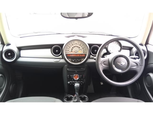 ＭＩＮＩ クーパー　クラブマン　車検２年付　後期型　走行距離１６０００ｋｍ台　ワンオーナー（13枚目）