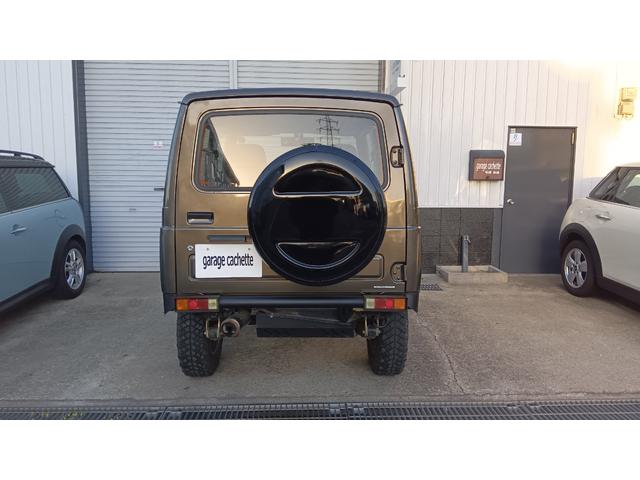 ジムニー 　公認リフトアップカスタム　ＭＴタイヤ　社外マフラー　ブースト計　ウッドハンドル　車検２年受渡し（3枚目）