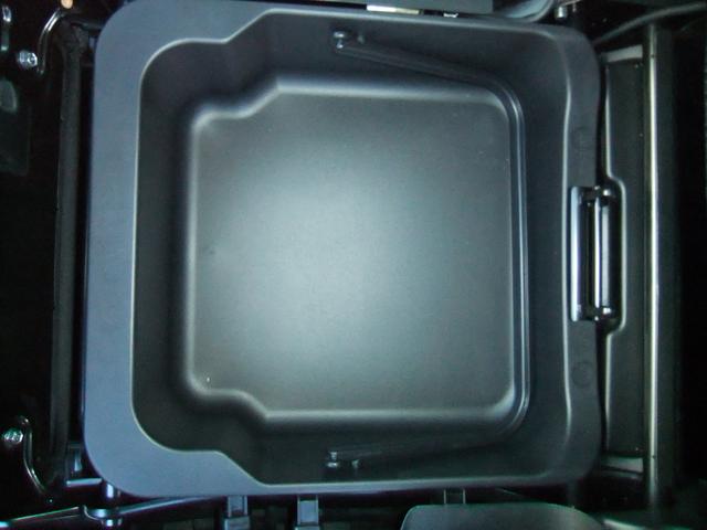 ���w���I���Îԁx�𑽐���葵���Ă���܂��I�@�ǂ�Ȓ��ÎԂ������̂�������Ȃ��E�E�E���Ă��q�l�ɂ��A���\�Z�Ɍ����������Ԃ�����Ă����Ē����܂��̂Ő���A���X�X�^�b�t�ɂ����k���Ă݂ĉ������I�i�O�O��