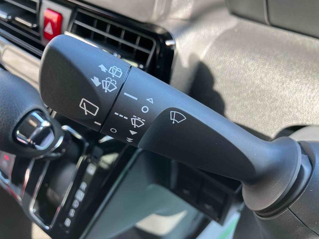 タント カスタムＸ　ワンオーナー　走行距離無制限１２ヶ月保証付き　衝突軽減ブレーキ　車線逸脱防止　アイドリングストップ機能　Ｂカメラ　禁煙　盗難警報装置　ＬＥＤ　ワンオーナー　キーレスエントリー　前席シートヒーター　オートＬＥＤ（23枚目）