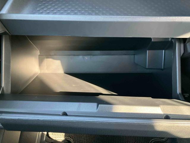 タント カスタムＸ　ワンオーナー　走行距離無制限１２ヶ月保証付き　衝突軽減ブレーキ　車線逸脱防止　アイドリングストップ機能　Ｂカメラ　禁煙　盗難警報装置　ＬＥＤ　ワンオーナー　キーレスエントリー　前席シートヒーター　オートＬＥＤ（34枚目）