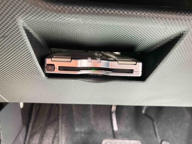 ロッキー プレミアム　走行距離無制限１２ヶ月保証付き　衝突軽減システム　ＢＴオーディオ　シートＨ　禁煙　ＥＴＣ車載器　車線逸脱警報　ＵＳＢ　スマ－トキ－　Ｂカメラ　アルミホイール　ＡＣＣ　キーフリーシステム　ドラレコ（6枚目）