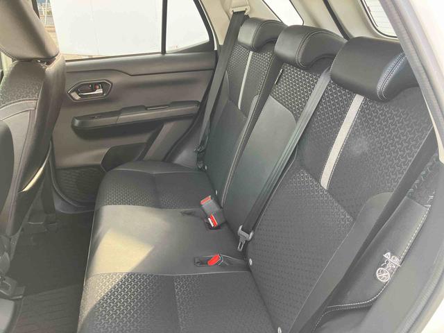 ロッキー プレミアム　走行距離無制限１２ヶ月保証付き　衝突軽減システム　ＢＴオーディオ　シートＨ　禁煙　ＥＴＣ車載器　車線逸脱警報　ＵＳＢ　スマ－トキ－　Ｂカメラ　アルミホイール　ＡＣＣ　キーフリーシステム　ドラレコ（36枚目）