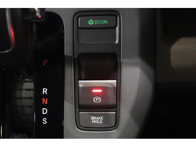 フリード エアーEX 衝突被害軽減システム 純正メモリーナビ 6人乗 アダプティブクルーズ 両側電動スライドドア クリアランスソナー AW Bカメラ 3列シート LEDヘッドライト フルセグTV レーンアシスト ESC(10枚目)