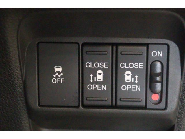 フリード エアーEX 衝突被害軽減システム 純正メモリーナビ 6人乗 アダプティブクルーズ 両側電動スライドドア クリアランスソナー AW Bカメラ 3列シート LEDヘッドライト フルセグTV レーンアシスト ESC(15枚目)