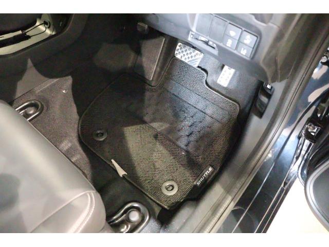シャトル ハイブリッドＺホンダセンシング　衝突被害軽減システム　純正メモリーナビ　アダプティブクルーズコントロール　シートヒーター　ドライブレコーダー　Ｂカメラ　ＥＴＣ　ＡＷ　Ｂｌｕｅｔｏｏｔｈ接続　レーンアシスト　ＬＥＤヘッドライト　ＥＳＣ（17枚目）