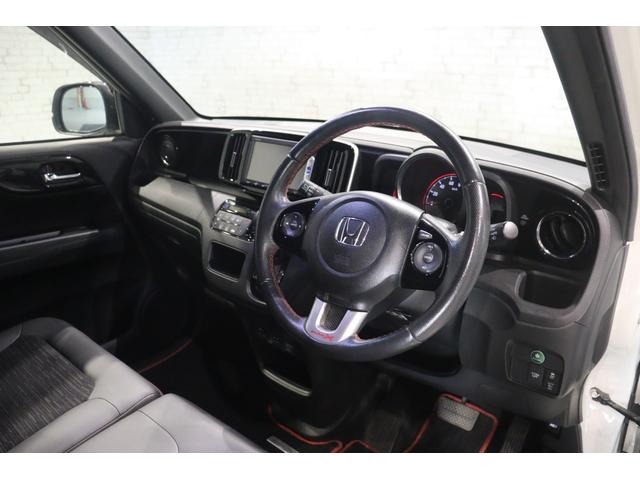 Ｎ－ＯＮＥ モデューロＸ　衝突被害軽減システム　純正メモリーナビ　オートクルーズコントロール　ＡＷ　ＥＴＣ　アイドリングストップ　ＨＩＤヘッドライト　Ｂｌｕｅｔｏｏｔｈ接続　Ｂカメラ　カーテンエアバック　ハーフレザーシート（18枚目）