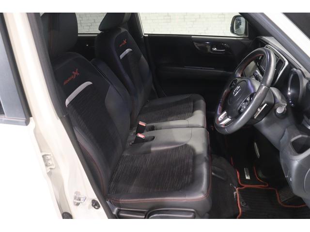 Ｎ－ＯＮＥ モデューロＸ　衝突被害軽減システム　純正メモリーナビ　オートクルーズコントロール　ＡＷ　ＥＴＣ　アイドリングストップ　ＨＩＤヘッドライト　Ｂｌｕｅｔｏｏｔｈ接続　Ｂカメラ　カーテンエアバック　ハーフレザーシート（19枚目）