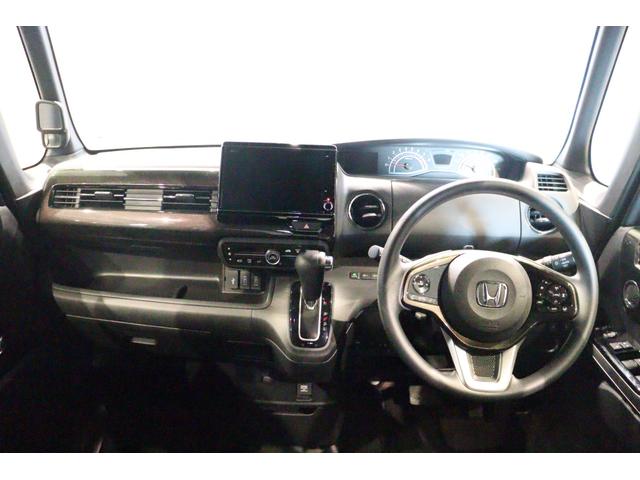 Ｎ－ＢＯＸカスタム Ｇ・Ｌホンダセンシング　衝突被害軽減システム　純正ＳＤナビ　アダプティブクルーズコントロール　Ｂカメラ　ＥＴＣ　ＡＷ　ドライブレコーダー　両側電動スライドア　盗難防止システム　アイドリングストップ　オートライト　ＥＳＣ（9枚目）