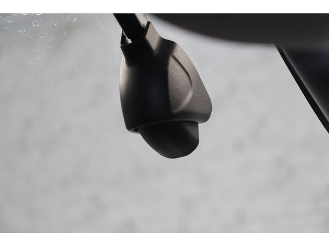 ヴェゼル ｅ：ＨＥＶＺ　衝突被害軽減システム　純正メモリーナビ　アダプティブクルーズ　電動リアゲート　ＡＷ　ＥＴＣ　フルセグＴＶ　Ｂカメラ　　クリアランスソナー　ＬＥＤヘッドライト　スマートキー　ＣＤ　サイドエアバッグ　追従（2枚目）