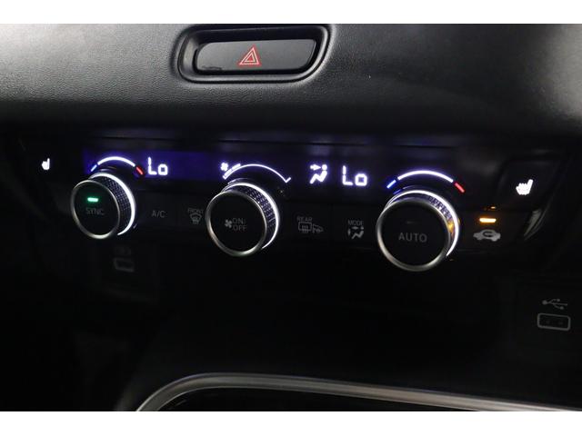 ヴェゼル ｅ：ＨＥＶＺ　衝突被害軽減システム　純正メモリーナビ　アダプティブクルーズ　電動リアゲート　ＡＷ　ＥＴＣ　フルセグＴＶ　Ｂカメラ　　クリアランスソナー　ＬＥＤヘッドライト　スマートキー　ＣＤ　サイドエアバッグ　追従（8枚目）