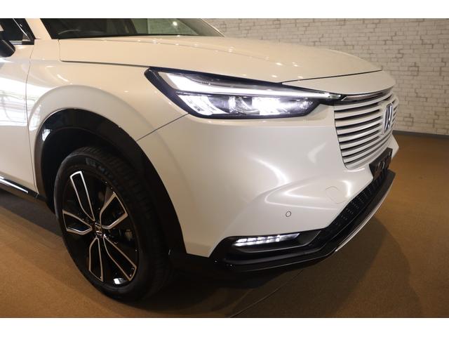 ヴェゼル ｅ：ＨＥＶＺ　衝突被害軽減システム　純正メモリーナビ　アダプティブクルーズ　電動リアゲート　ＡＷ　ＥＴＣ　フルセグＴＶ　Ｂカメラ　　クリアランスソナー　ＬＥＤヘッドライト　スマートキー　ＣＤ　サイドエアバッグ　追従（33枚目）