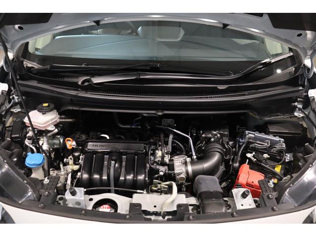 フリード＋ハイブリッド ハイブリッドＧブラックスタイル　衝突被害軽減システム　純正メモリーナビ　５人乗　アダプティブクルーズ　Ｂカメラ　ＡＷ　ＥＴＣ　両側電動スライドドア　フルセグＴＶ　ＬＥＤヘッドライト　ＵＳＢ入力端子　Ｂｌｕｅｔｏｏｔｈ接続　ＤＶＤ再生（32枚目）