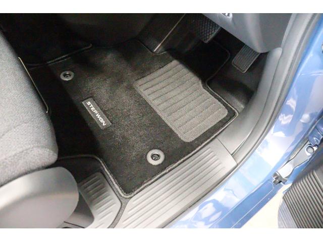 ステップワゴン e:HEVエアー EX 衝突被害軽減システム 純正メモリーナビ 7人乗 アダプティブクルーズ 全周囲カメラ 両側電動スライドドア 電動リアゲート ETC AW 3列シート ドライブレコーダー フルセグTV 後席モニター(18枚目)