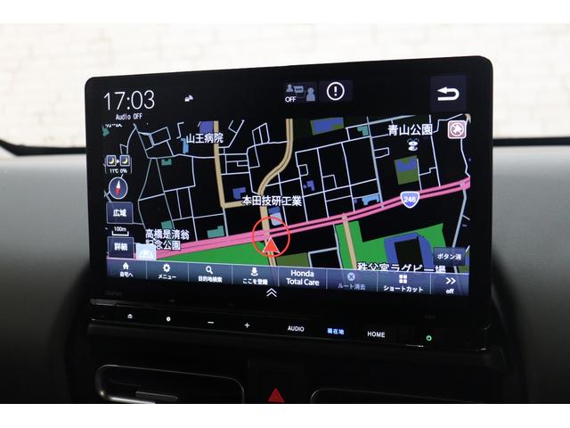 フリード ｅ：ＨＥＶクロスター　衝突被害軽減システム　純正メモリーナビ　５人乗　アダプティブクルーズ　ＥＴＣ　ＡＷ　両側電動スライドドア　Ｂカメラ　フルセグＴＶ　ＬＥＤヘッドライト　ＵＳＢ入力端子　Ｂｌｕｅｔｏｏｔｈ接続　ＤＶＤ再生（3枚目）