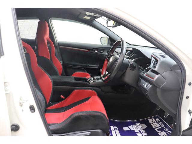 シビック タイプＲ　衝突被害軽減システム　純正メモリーナビ　６ＭＴ　Ｂカメラ　ドライブレコーダー　ＥＴＣ　ＡＷ　クルーズコントロール　ＬＥＤヘッドライト　ＤＶＤ再生　ＵＳＢ入力端子　Ｂｌｕｅｔｏｏｔｈ接続　ＣＤ　ＡＢＳ（16枚目）