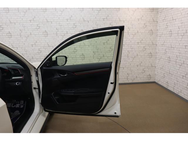 シビック タイプＲ　衝突被害軽減システム　純正メモリーナビ　６ＭＴ　Ｂカメラ　ドライブレコーダー　ＥＴＣ　ＡＷ　クルーズコントロール　ＬＥＤヘッドライト　ＤＶＤ再生　ＵＳＢ入力端子　Ｂｌｕｅｔｏｏｔｈ接続　ＣＤ　ＡＢＳ（21枚目）