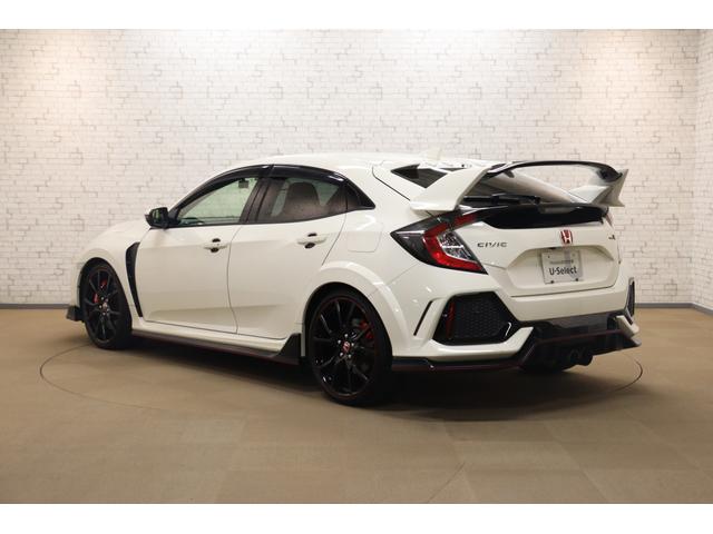 シビック タイプＲ　衝突被害軽減システム　純正メモリーナビ　６ＭＴ　Ｂカメラ　ドライブレコーダー　ＥＴＣ　ＡＷ　クルーズコントロール　ＬＥＤヘッドライト　ＤＶＤ再生　ＵＳＢ入力端子　Ｂｌｕｅｔｏｏｔｈ接続　ＣＤ　ＡＢＳ（26枚目）