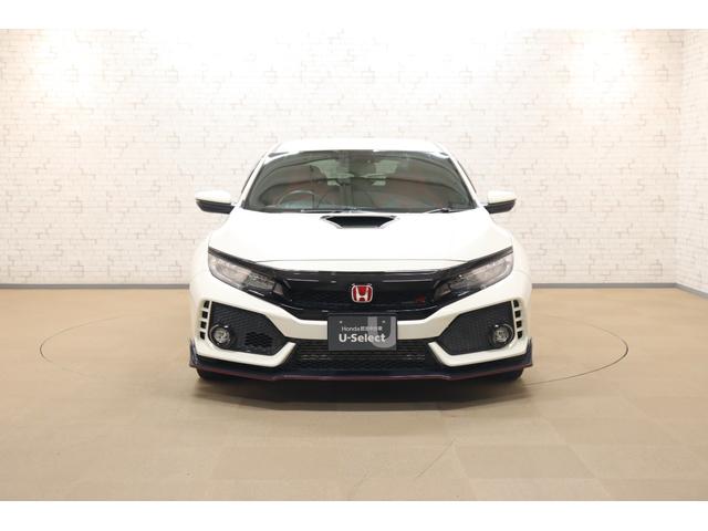 シビック タイプＲ　衝突被害軽減システム　純正メモリーナビ　６ＭＴ　Ｂカメラ　ドライブレコーダー　ＥＴＣ　ＡＷ　クルーズコントロール　ＬＥＤヘッドライト　ＤＶＤ再生　ＵＳＢ入力端子　Ｂｌｕｅｔｏｏｔｈ接続　ＣＤ　ＡＢＳ（31枚目）