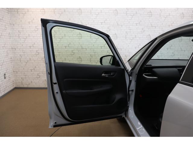 フィット e:HEVホーム 衝突被害軽減システム 純正メモリーナビ アダプティブクルーズ Bカメラ クリアランスソナー ETC フルセグTV LEDヘッドライト USB入力端子 Bluetooth接続 スマートキー ABS(21枚目)