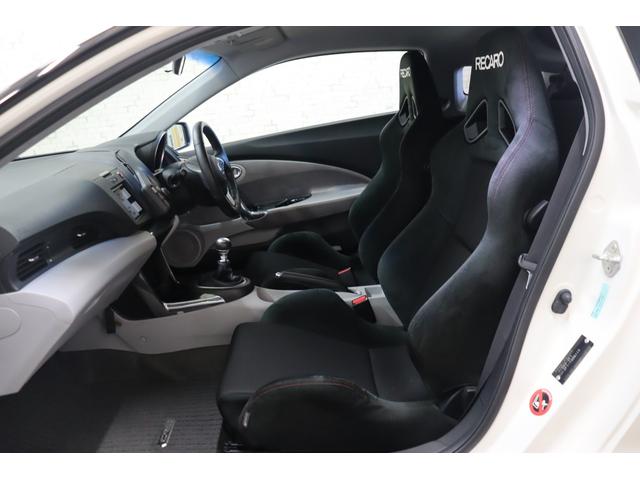 �̊i�ɍ��킹�ăV�[�g�̈ʒu�����ߍׂ������߂ł���̂ŁA���ł��œK�ȉ^�]�p�����L�[�v�B������y���A���N���N�ł�