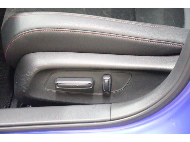 シビック ｅ：ＨＥＶ　衝突被害軽減システム　純正ナビ　クルーズコントロール　レーンアシスト　ＬＥＤ　オートライト　クリアランスソナー　パワーシート　シートヒーター　Ｂｌｕｅｔｏｏｔｈ接続　バックカメラ　ＡＷ　ＥＴＣ２．０（20枚目）