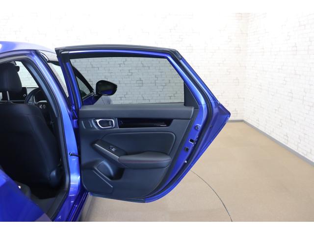 シビック ｅ：ＨＥＶ　衝突被害軽減システム　純正ナビ　クルーズコントロール　レーンアシスト　ＬＥＤ　オートライト　クリアランスソナー　パワーシート　シートヒーター　Ｂｌｕｅｔｏｏｔｈ接続　バックカメラ　ＡＷ　ＥＴＣ２．０（22枚目）