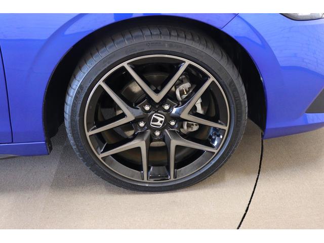 シビック ｅ：ＨＥＶ　衝突被害軽減システム　純正ナビ　クルーズコントロール　レーンアシスト　ＬＥＤ　オートライト　クリアランスソナー　パワーシート　シートヒーター　Ｂｌｕｅｔｏｏｔｈ接続　バックカメラ　ＡＷ　ＥＴＣ２．０（33枚目）