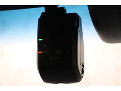 ���Ǥ����������������ȤʤäƤ���ɥ饤�֥쥳�������Ǥ��� 4