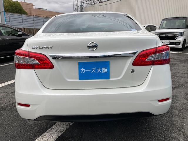 日産 シルフィ