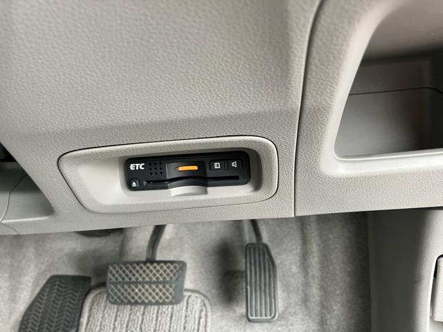 インサイト Ｌ　ＨＤＤナビ　ワンセグ　ＤＶＤ再生　バックカメラ　キーレス　アイドリングストップ　ＨＩＤヘッドライト　アルミホイール　パワーウインドウ　エアコン　ＣａｒｓＯｓａｋａ：Ｊ４０２５（56枚目）