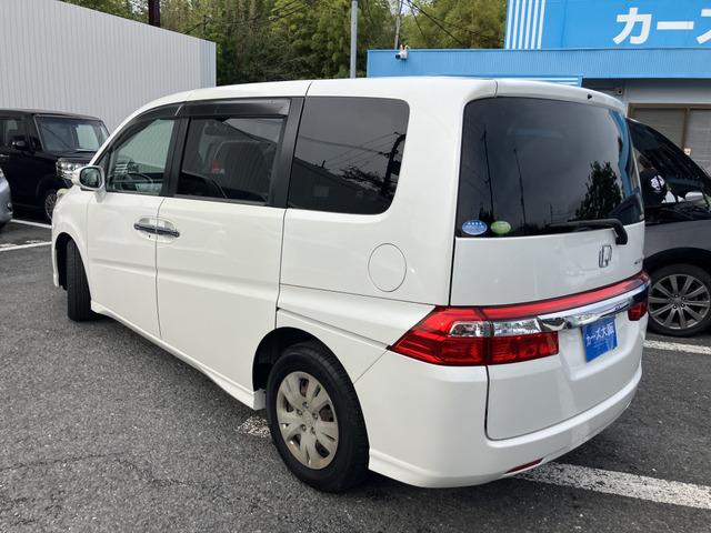 ステップワゴン Ｇ　スマートスタイルエディション　メモリーナビ　バックカメラ　スマートキー　両側電動スライドドア　３列シート　ＥＴＣ　ＨＩＤヘッドライト　エアコン　パワーウインドウ　エアバッグ　ＣａｒｓＯｓａｋａ：Ｊ２８３６（4枚目）