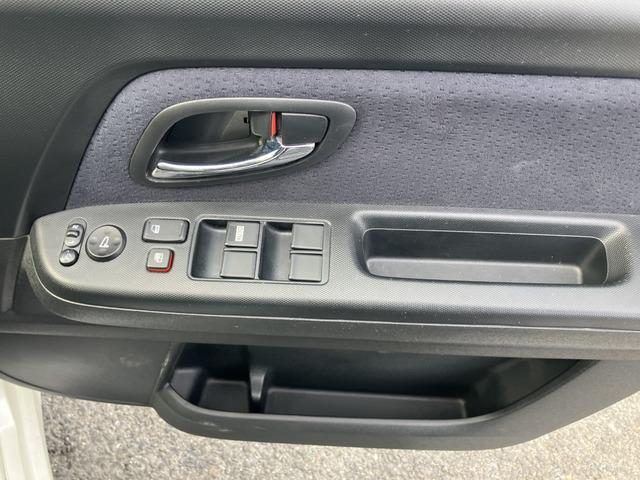 ステップワゴン Ｇ　スマートスタイルエディション　メモリーナビ　バックカメラ　スマートキー　両側電動スライドドア　３列シート　ＥＴＣ　ＨＩＤヘッドライト　エアコン　パワーウインドウ　エアバッグ　ＣａｒｓＯｓａｋａ：Ｊ２８３６（37枚目）