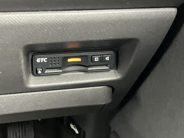 ステップワゴン Ｌｉ　ＨＤＤナビ　フルセグ　両側電動スライドドア　スマートキー　バックカメラ　３列シート　ＨＩＤヘッドライト　電動格納ミラー　オートエアコンＣａｒｓＯｓａｋａ：Ｊ０４１３（9枚目）