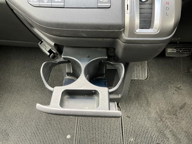 ステップワゴン Ｌｉ　ＨＤＤナビ　フルセグ　両側電動スライドドア　スマートキー　バックカメラ　３列シート　ＨＩＤヘッドライト　電動格納ミラー　オートエアコンＣａｒｓＯｓａｋａ：Ｊ０４１３（38枚目）