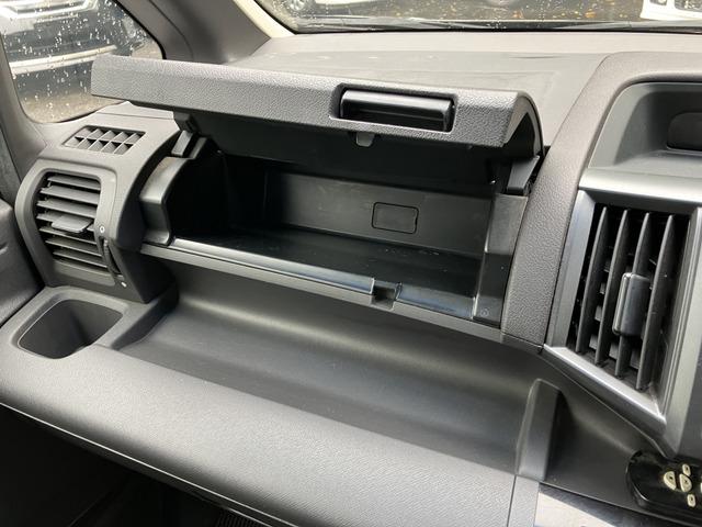 ステップワゴン Ｌｉ　ＨＤＤナビ　フルセグ　両側電動スライドドア　スマートキー　バックカメラ　３列シート　ＨＩＤヘッドライト　電動格納ミラー　オートエアコンＣａｒｓＯｓａｋａ：Ｊ０４１３（39枚目）