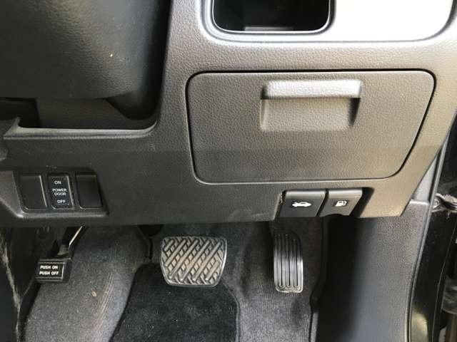 セレナ ハイウェイスター　Ｊ６１２７（40枚目）