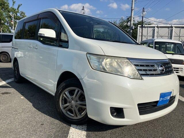 セレナ ２０Ｓ　Ｖセレクション　アルミホイール　３列シート　ＤＶＤ　ＥＴＣ　フルセグＴＶ　バックカメラＪ５５４２（2枚目）