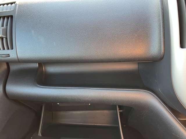 セレナ ２０Ｓ　Ｖセレクション　アルミホイール　３列シート　ＤＶＤ　ＥＴＣ　フルセグＴＶ　バックカメラＪ５５４２（14枚目）