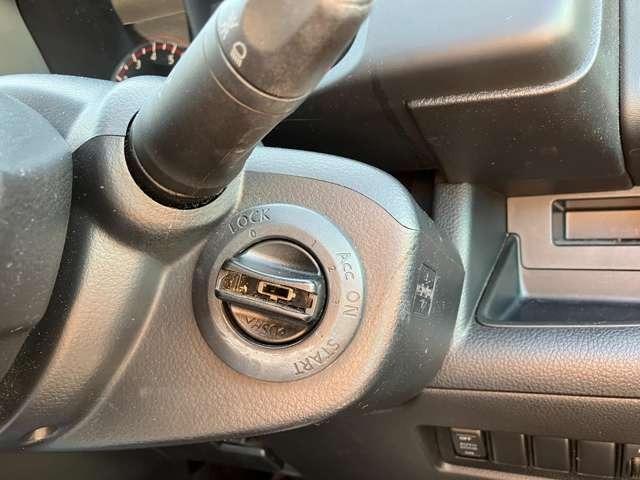 セレナ ２０Ｓ　Ｖセレクション　アルミホイール　３列シート　ＤＶＤ　ＥＴＣ　フルセグＴＶ　バックカメラＪ５５４２（24枚目）